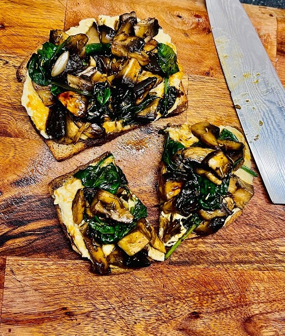 Hummus Toast With Balsamic Sautéed Mushrooms